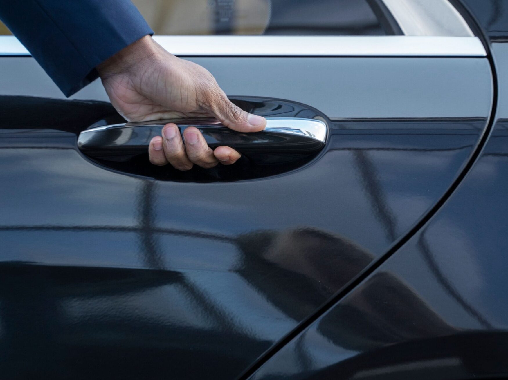 Featured How International Car Services Enhance the Experience of Hosting Clients Worldwide